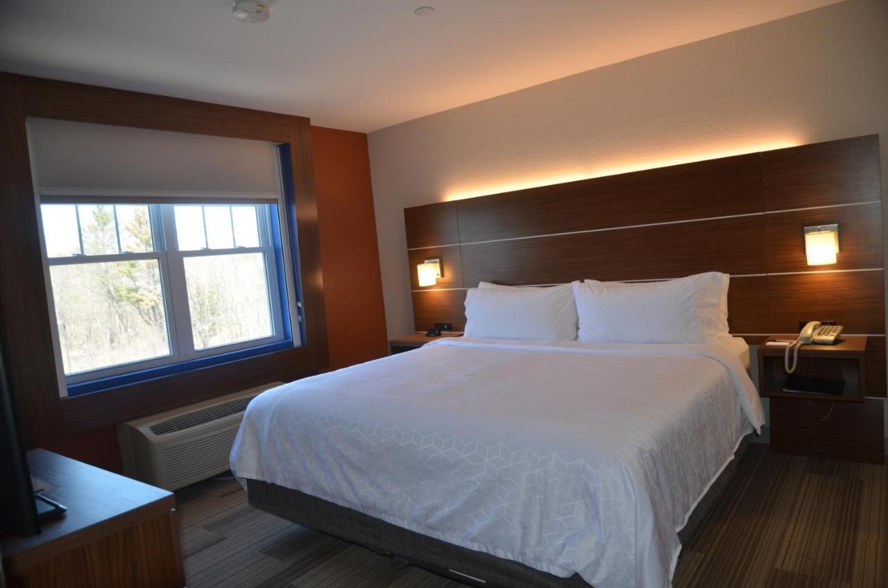Holiday Inn Express Hotel & Suites Rochester By Ihg Εξωτερικό φωτογραφία