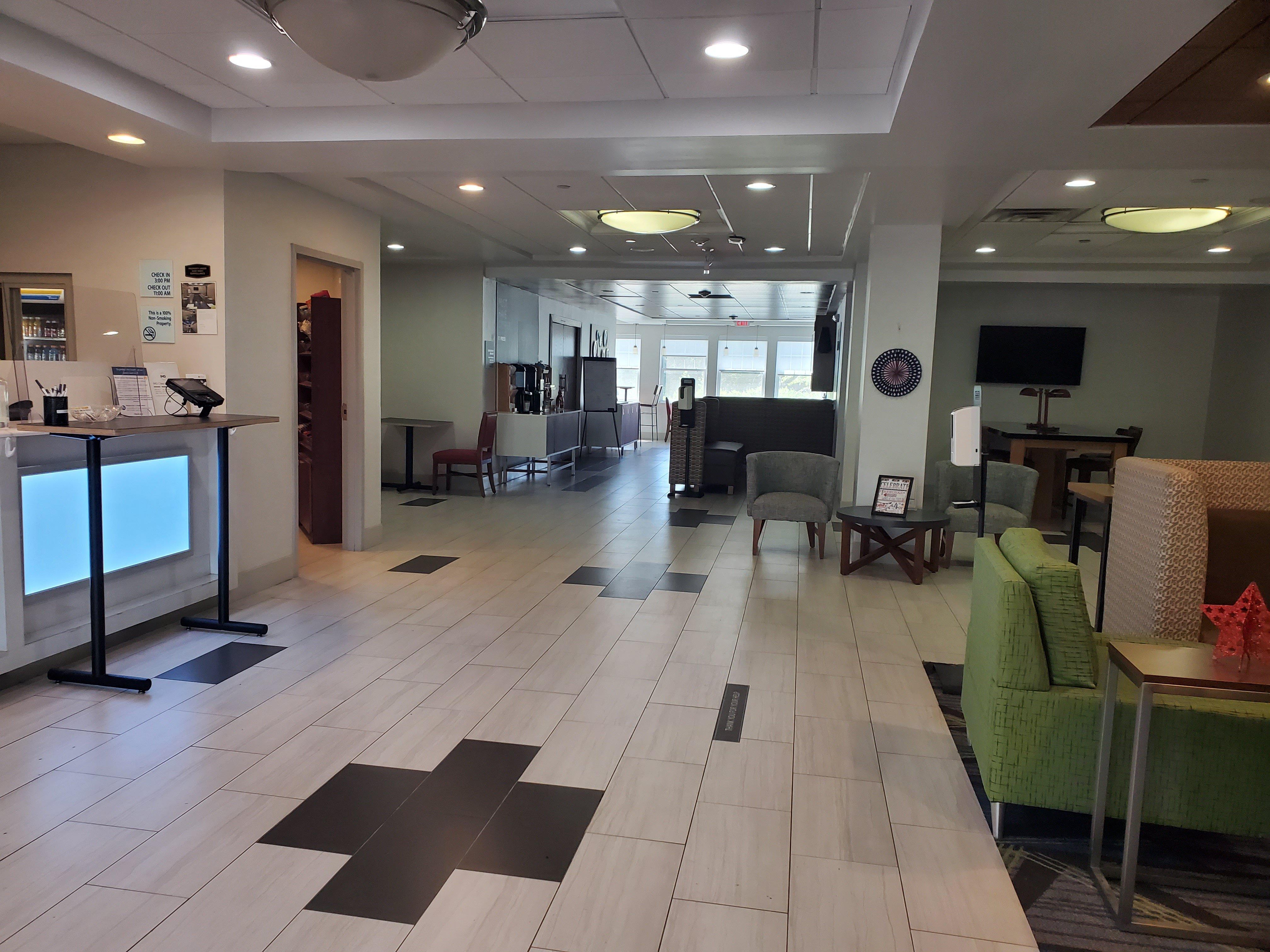 Holiday Inn Express Hotel & Suites Rochester By Ihg Εξωτερικό φωτογραφία