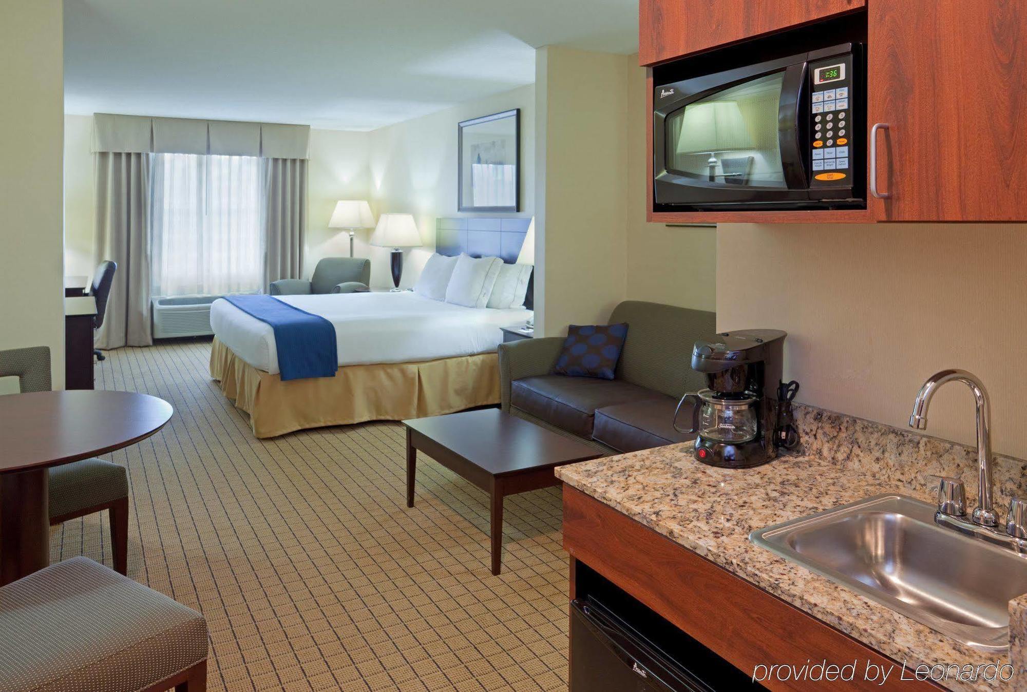 Holiday Inn Express Hotel & Suites Rochester By Ihg Δωμάτιο φωτογραφία